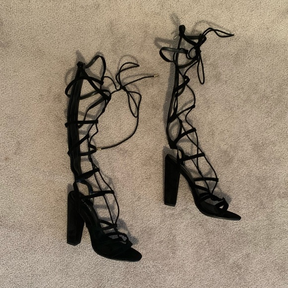 ๐ฅ Host Pick ๐ฅ Call It Spring Gladiator Heels - Picture 3 of 6